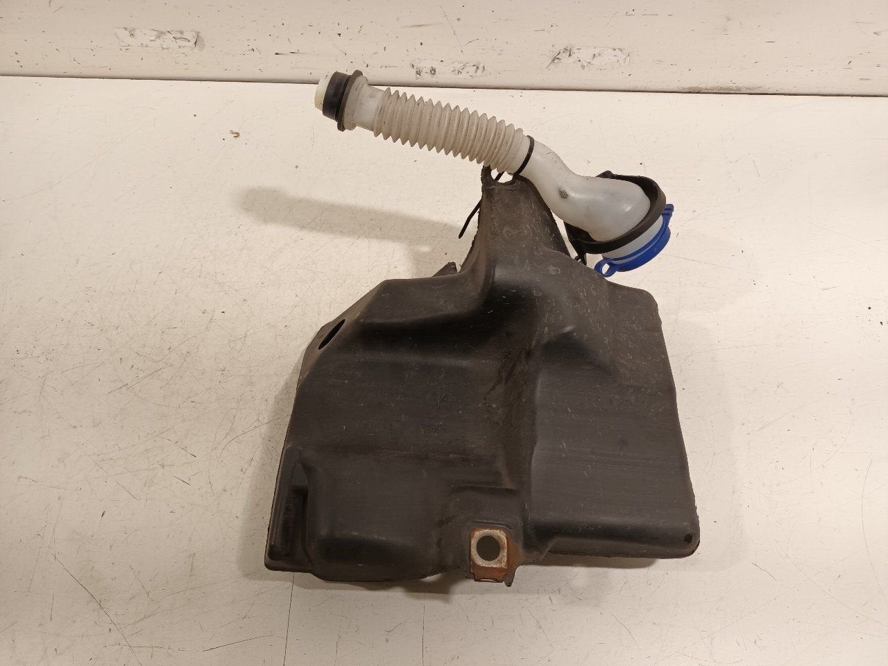 Ruitensproeierreservoir voor Ford Transit Connect, Onderdelen@venauto.nl, Van der Ven Autorecycling B.V., Ettenseweg 76, 4706 PB Roosendaal, The Netherlands