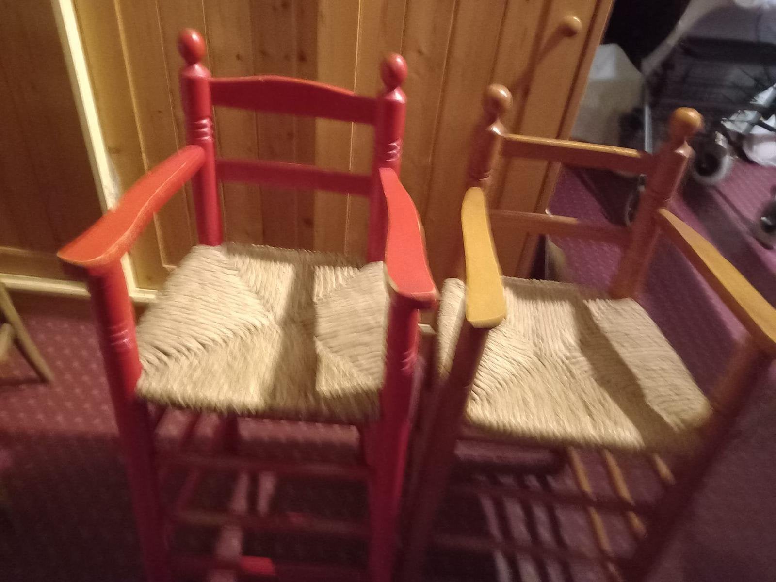 2kinder eetstoelen te koop, Kinderen en Baby's, Ophalen