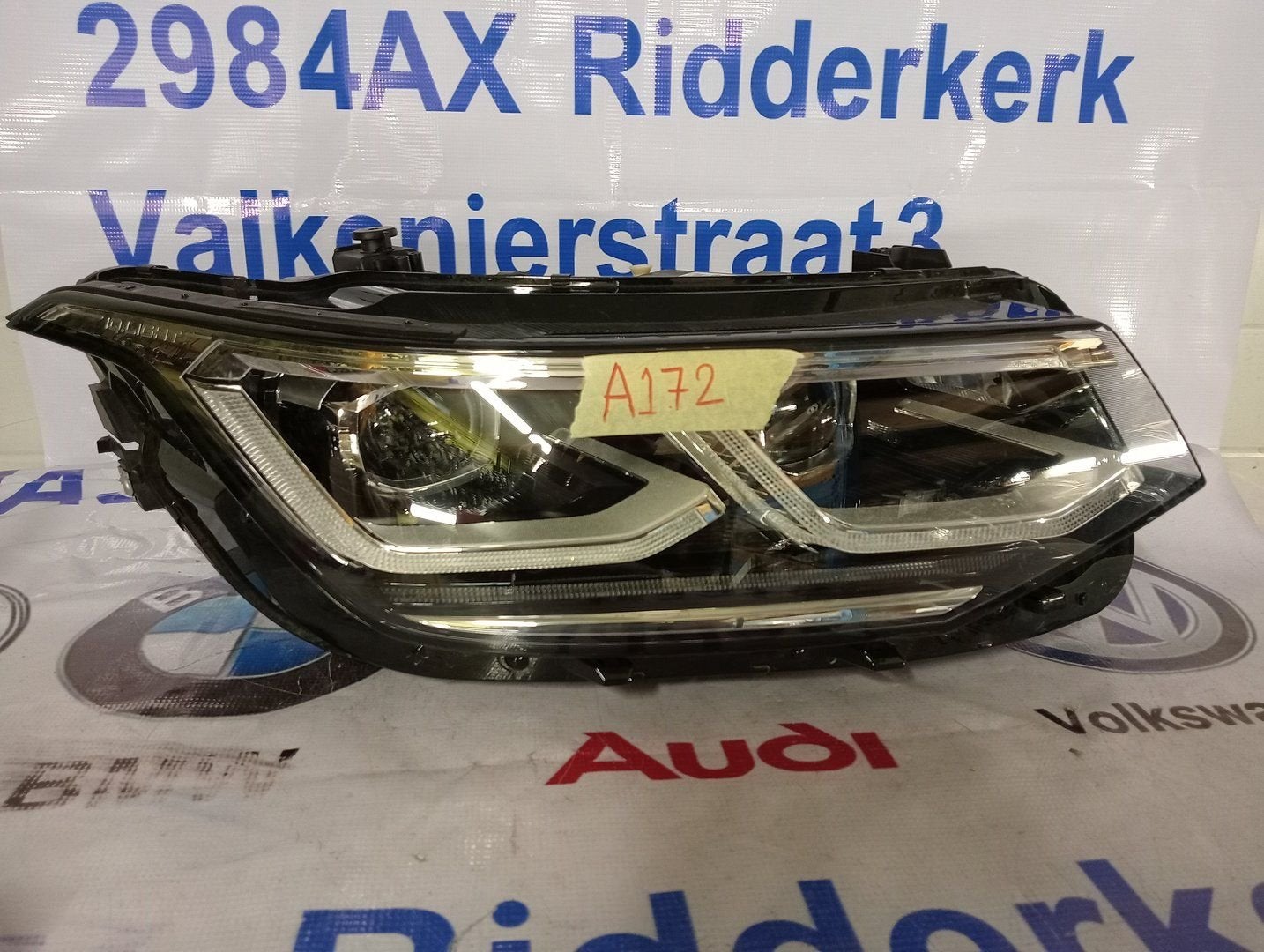 Koplamp VW Tiguan 5NA Facelift IQ.LIGHT LED Rechts 5NB941082, Gebruikt, -, Volkswagen, -