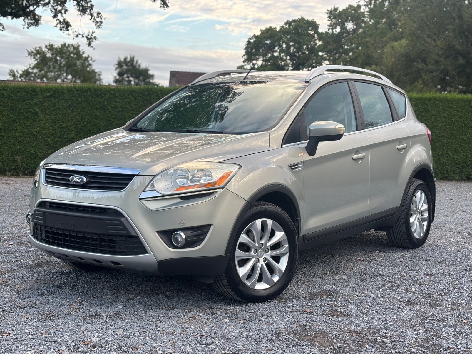 Ford kuga 2009 175 000 km 2.0diesel 103 kw, https://public.car-pass.be/vhr/7353cbdb-8f76-44cf-b4d9-8c0ddd66bb8b, Achat, Entreprise