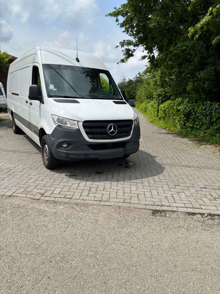 Manuel de la Mercedes Sprinter 316CDI 2021/12 L4, Autos, Achat, Euro 6, Boîte manuelle, Noir