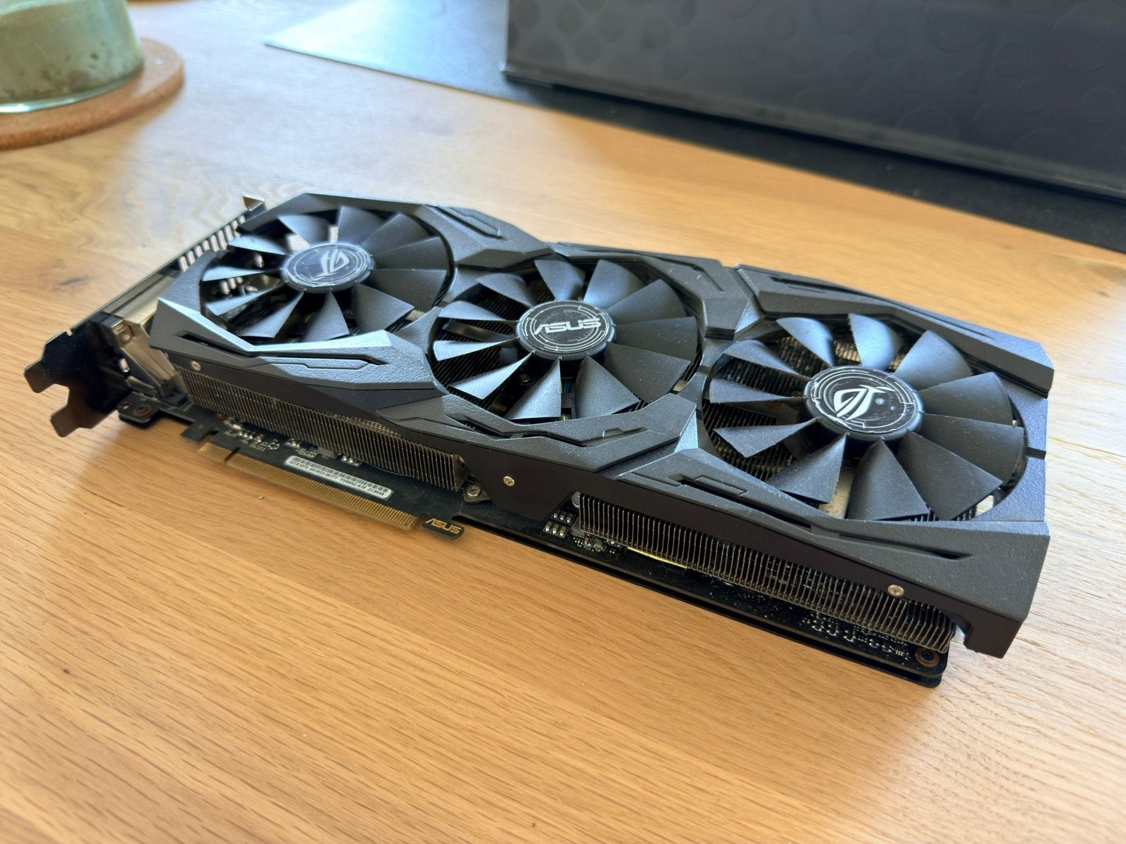 Asus GTX1070 STRIX 8G GAMING, PCI-Express 3, Enlèvement ou Envoi, GDDR5, Utilisé