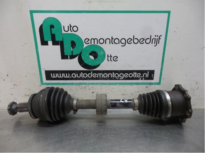 Arbre de transmission avant gauche d'un Volkswagen Polo (Pol, Volkswagen, -, 3 mois de garantie, Utilisé