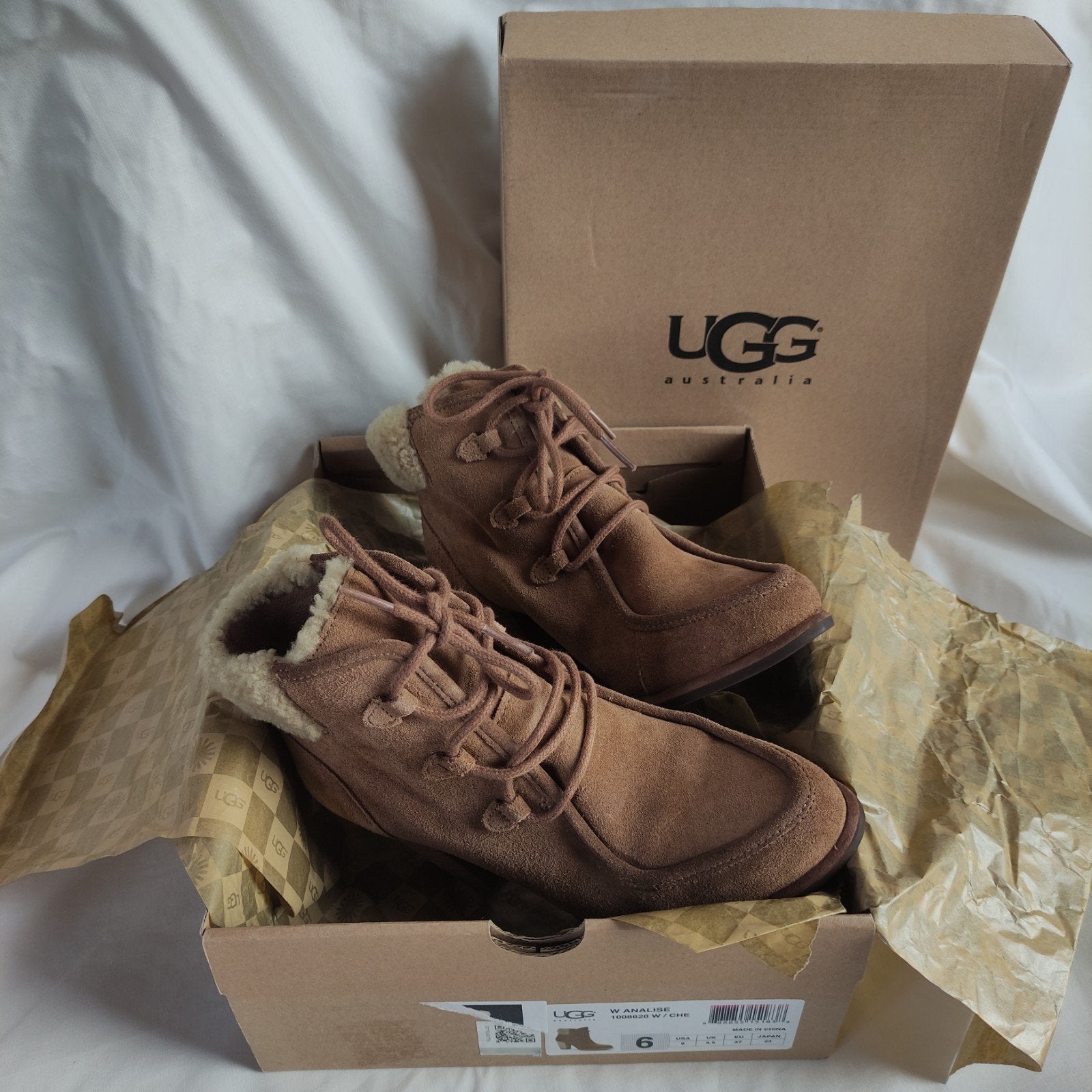 Bottines UGG taille 37., Vêtements | Femmes, Chaussures, Comme neuf, Brun, Enlèvement, Boots et Botinnes