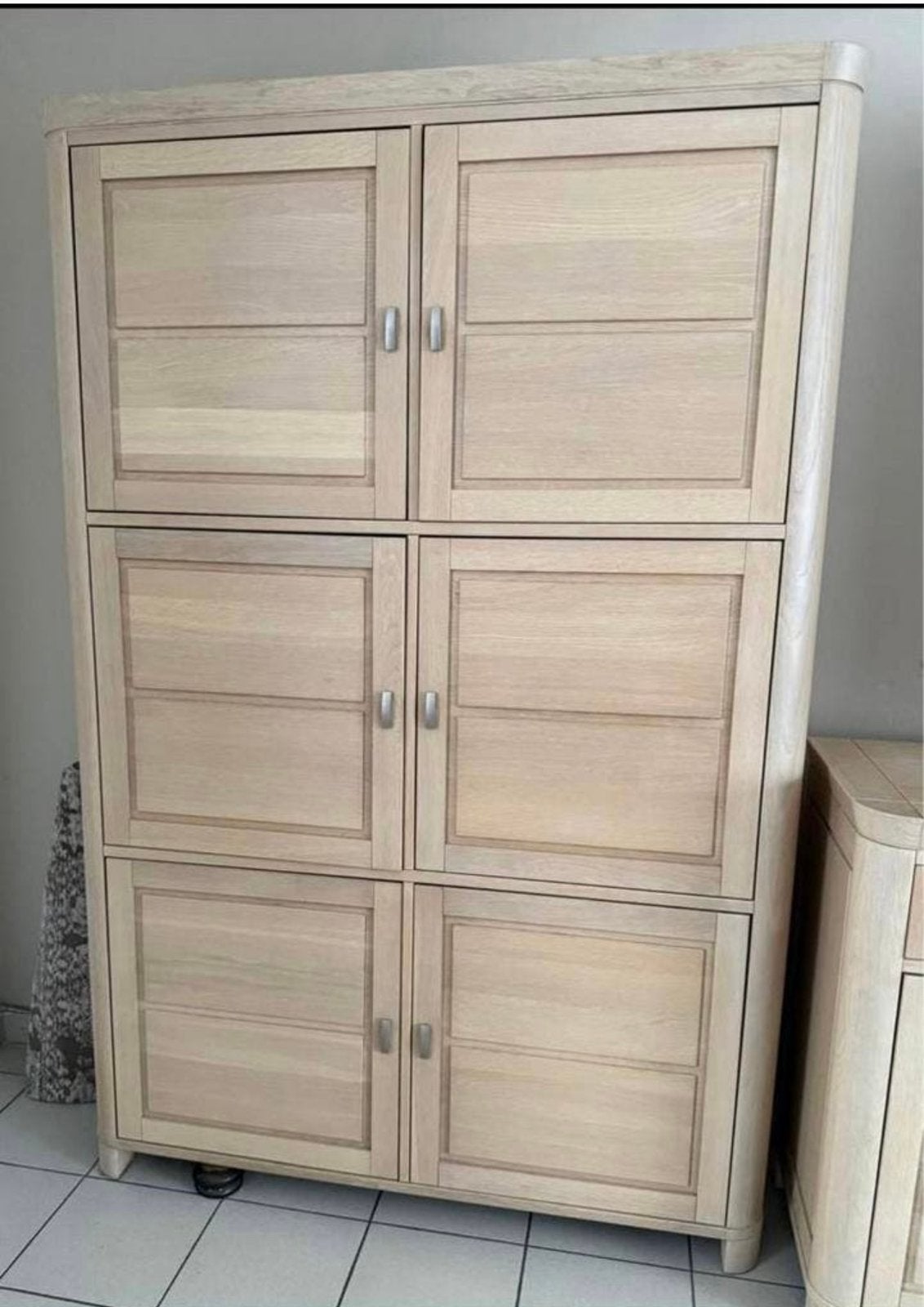 Massief eiken dressoir + hoge kast (niet demonteerbaar), Huis en Inrichting, Kasten | Dressoirs, Ophalen, Zo goed als nieuw