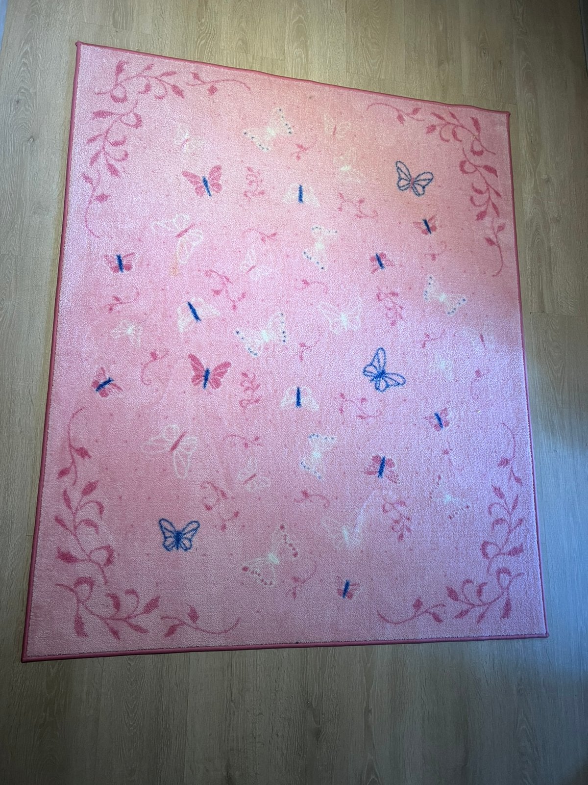 Tapis pour enfants SÅNGLÄRKA IKEA roses, Maison & Meubles, Ameublement | Tapis & Moquettes, Enlèvement, Comme neuf, Rose, Rectangulaire