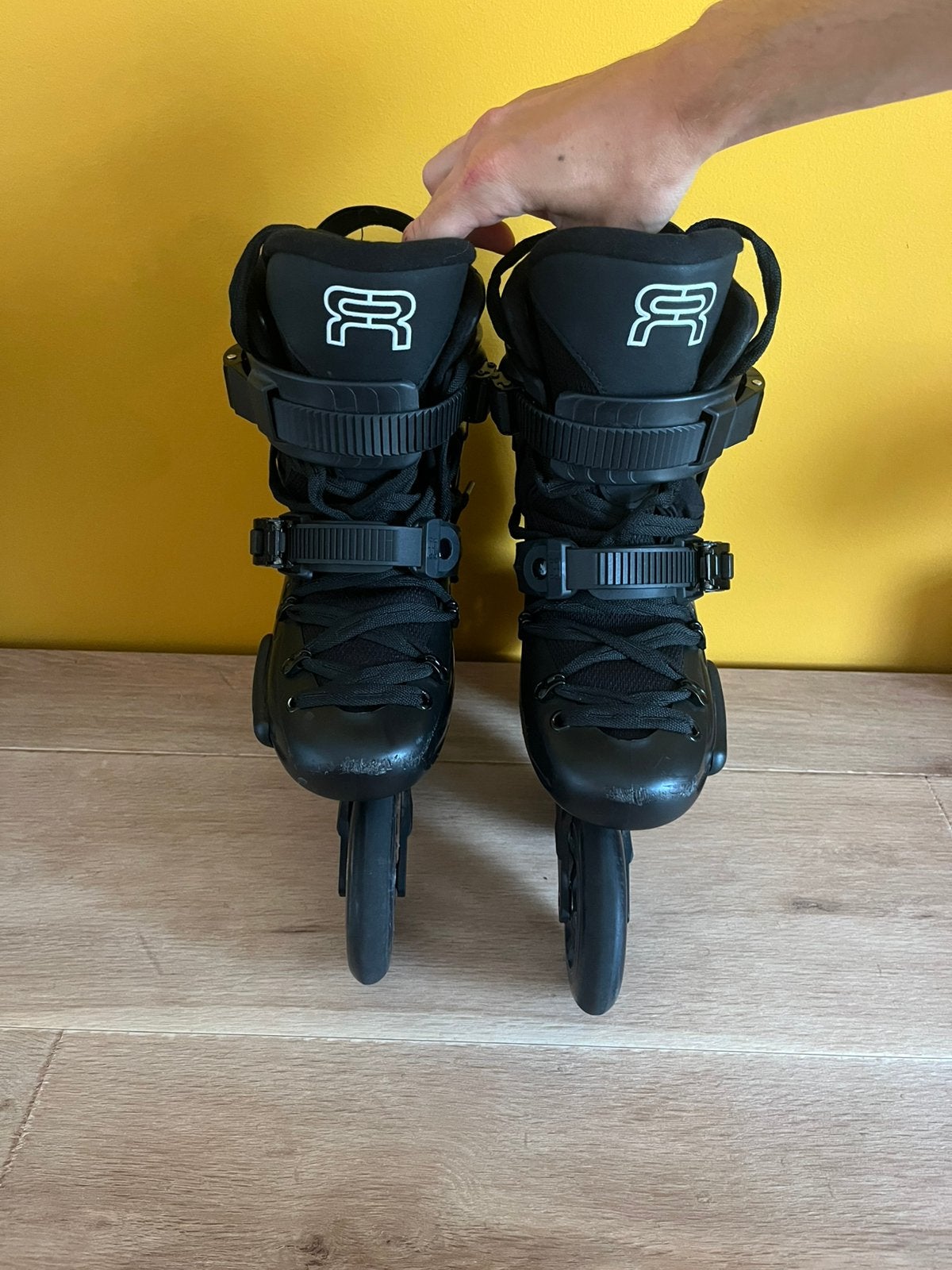 FR1 skates te koop - maat 39, Sport en Fitness, Ophalen, Zo goed als nieuw
