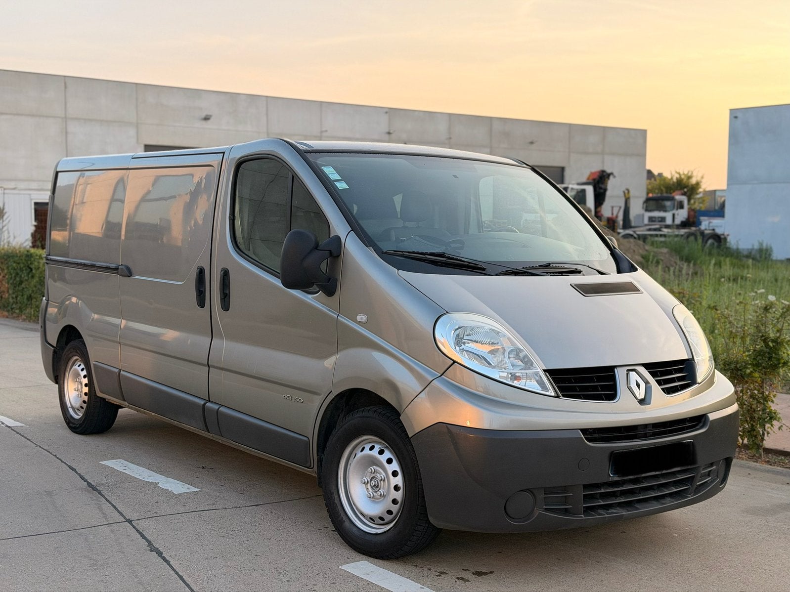 Renault trafic - 2.5DCI - 185.000km - Lang chasis, Auto's, Particulier, Te koop, Renault