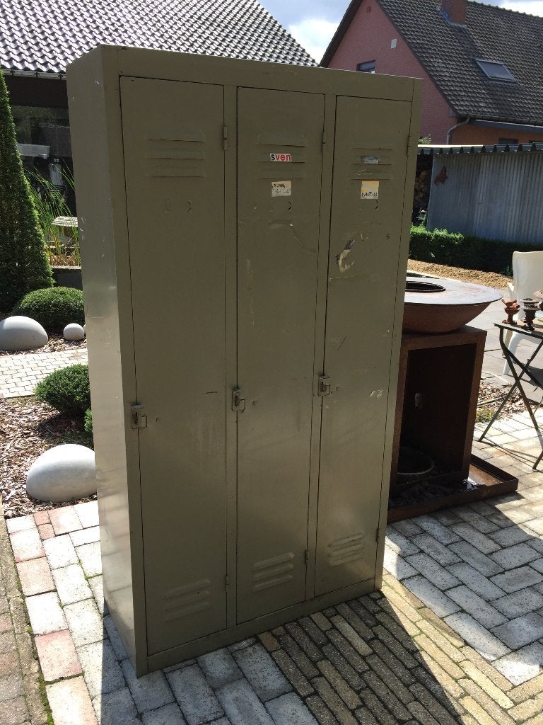 Mooie vintage 3 - deurs locker / lockerkast, Huis en Inrichting, Ophalen, Gebruikt