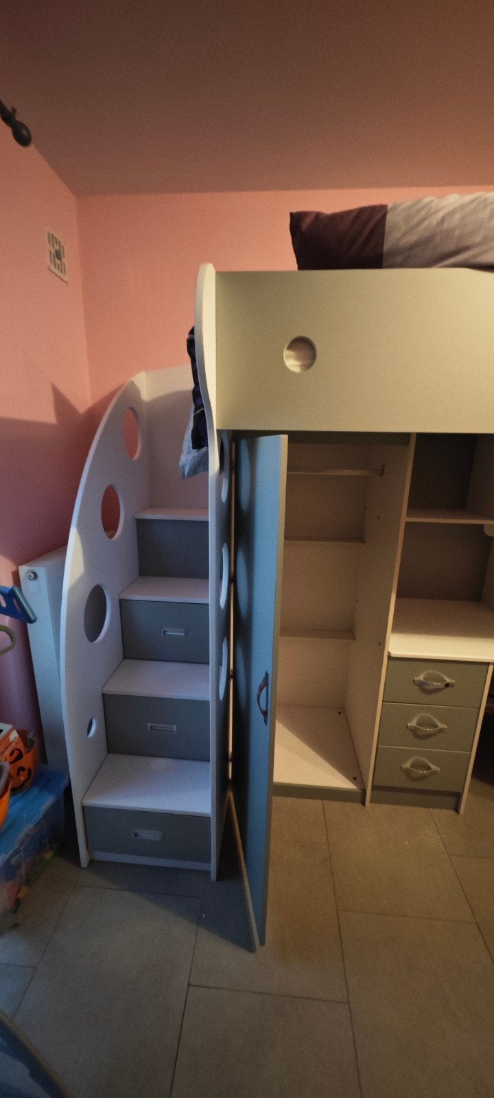 lit enfant avec bureau, Enlèvement