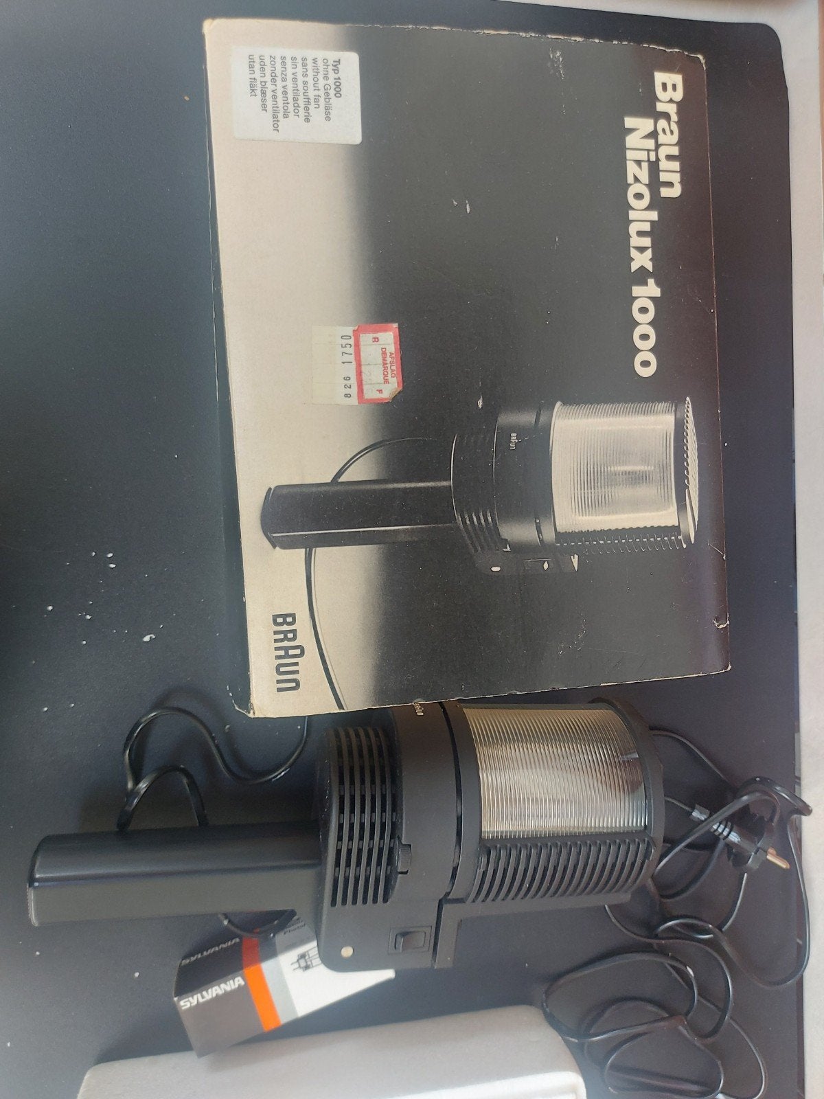 braun Nizolux 1000, Audio, Tv en Foto, Ophalen of Verzenden, Zo goed als nieuw, Inclusief lampen, Lamp of Flitsset