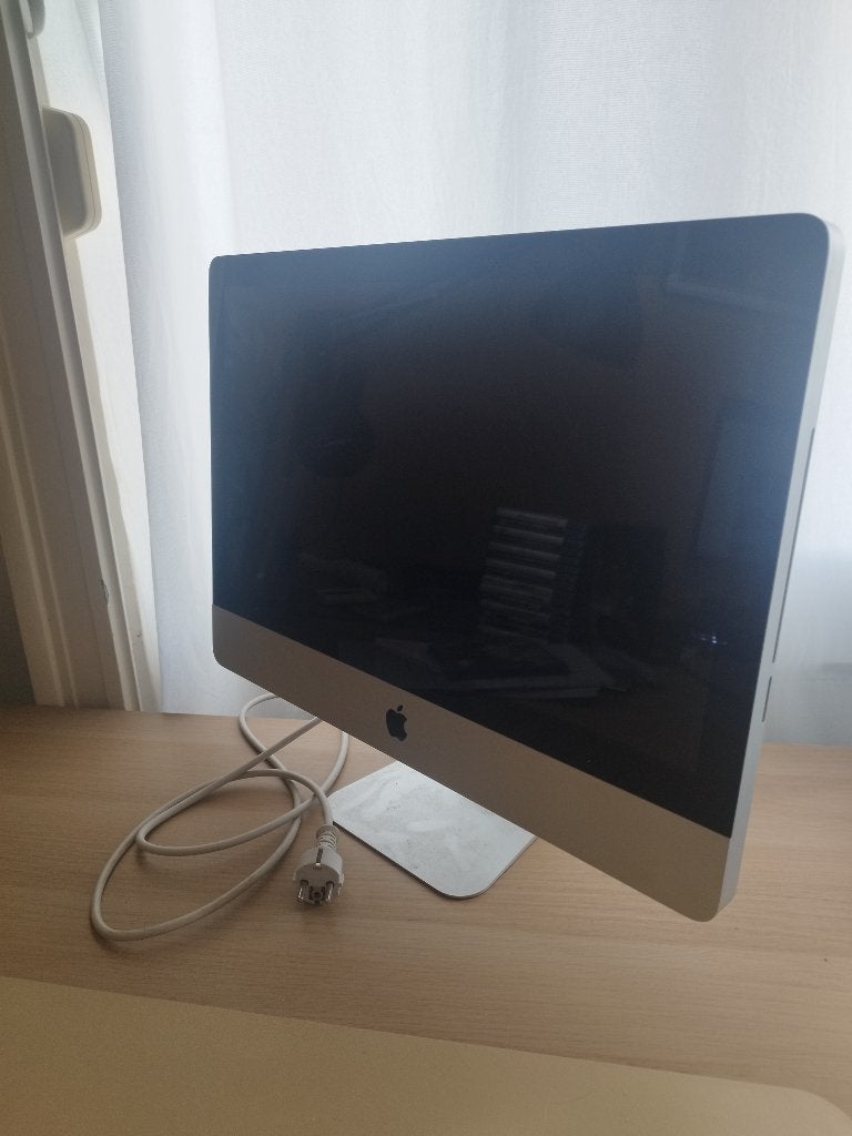 Apple 21,5" iMac — Intel Core i5, Computers en Software, Apple Desktops, Ophalen, 2 tot 3 Ghz, IMac, 21.5 pouces