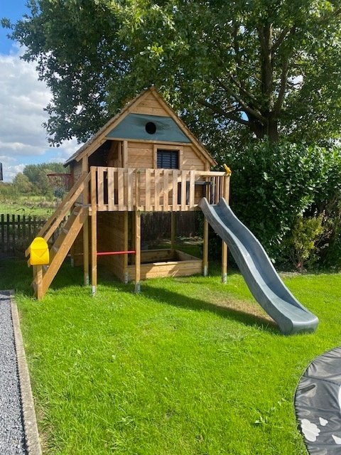 Cabane XXL en bois pour enfant, Enlèvement, Neuf, Toboggan