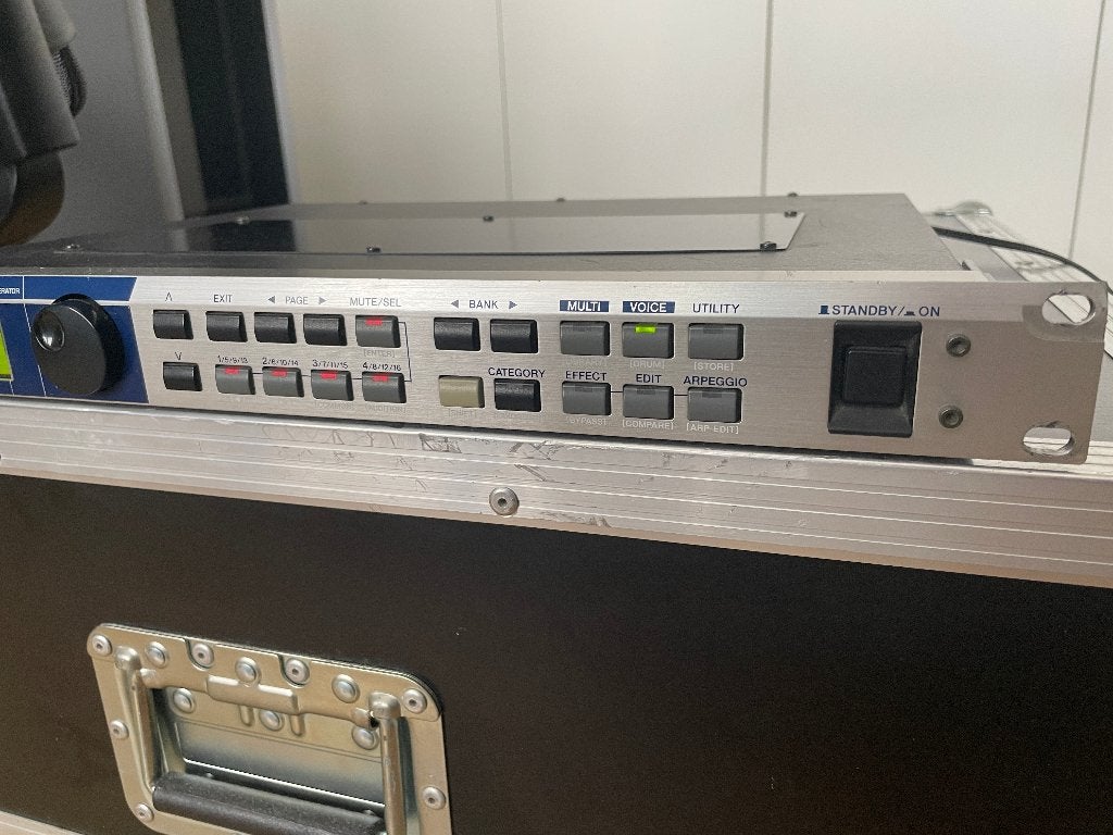 Module de sons Yamaha MOTIF-RACK, Musique & Instruments, Autres nombres, Yamaha, Enlèvement, Utilisé