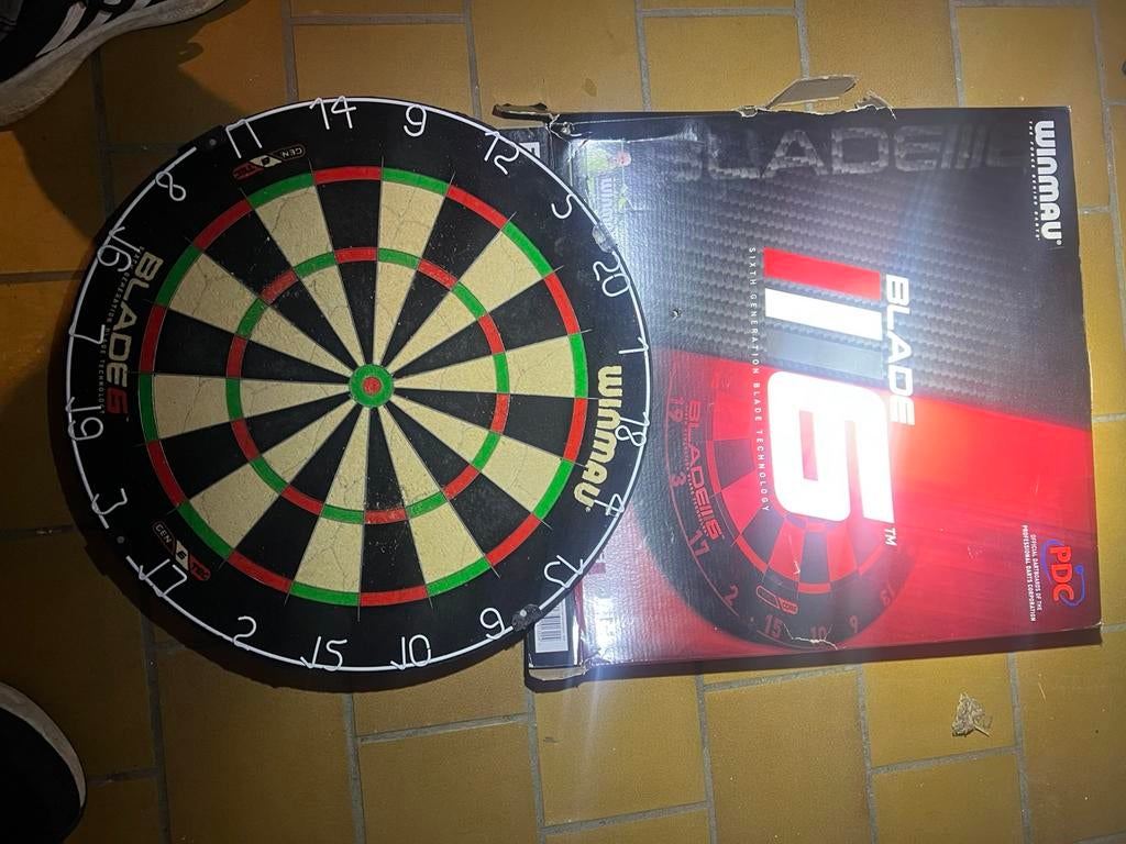 Dartsbord, Enlèvement, Comme neuf