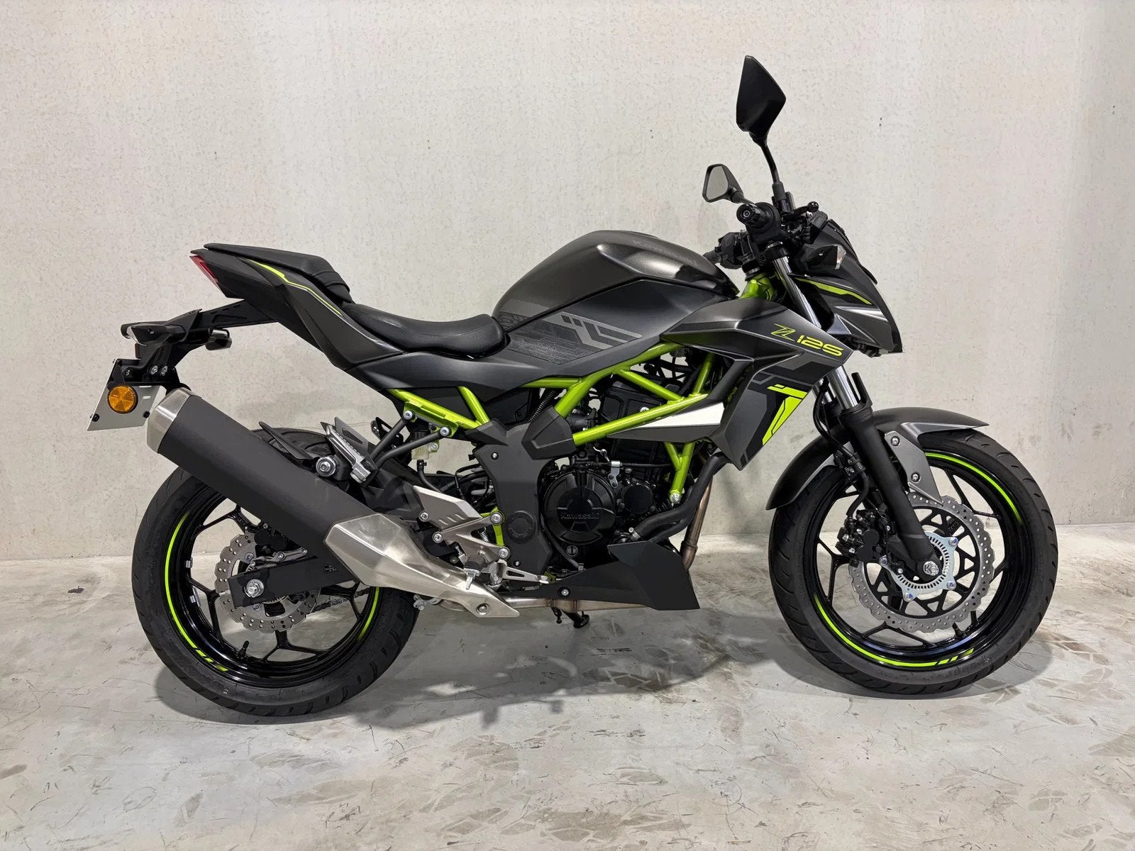 Kawasaki Z125 sportieve naked helemaal in Kawasaki z-line, Entreprise, Occasion, Autre, Manuelle