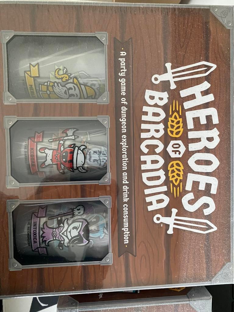 Heroes of barcadia + uitbreiding, Hobby en Vrije tijd, Ophalen, Zo goed als nieuw