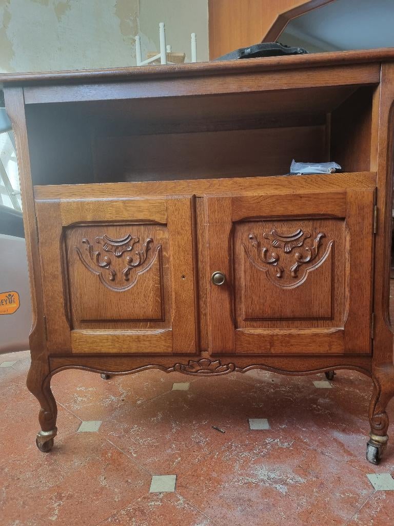 belle armoire flamande sur roulettes, Maison & Meubles, Avec porte(s), Klassiek, Enlèvement, Utilisé