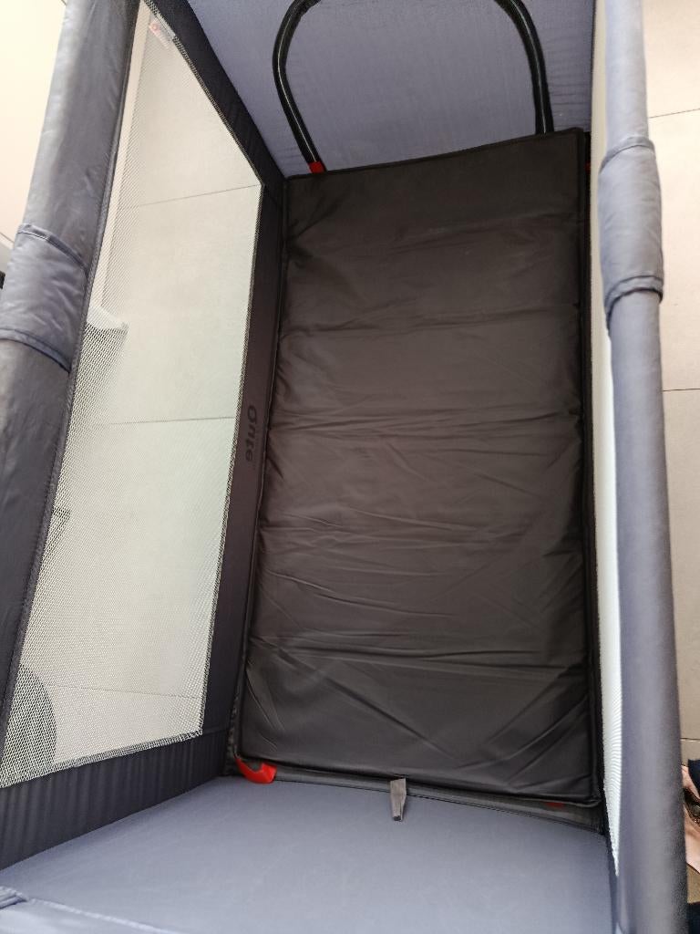 Qute campingbed Reisbedje q-dream, Kinderen en Baby's, Babywiegjes en Ledikanten, Ophalen, Gebruikt, Reisbedje