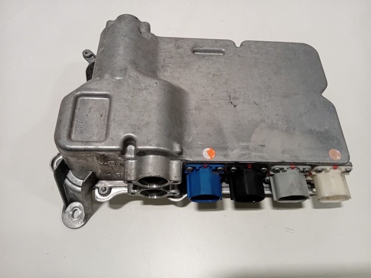Converter Tesla Model S, Onderdelen@venauto.nl, Van der Ven Autorecycling B.V., Ettenseweg 76, 4706 PB Roosendaal, The Netherlands