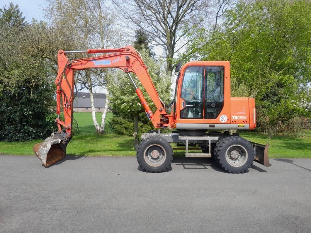 Takeuchi TB070 mobiele kraan graafmachine NL kenteken, Zakelijke goederen, Machines en Bouw | Kranen en Graafmachines, Graafmachine