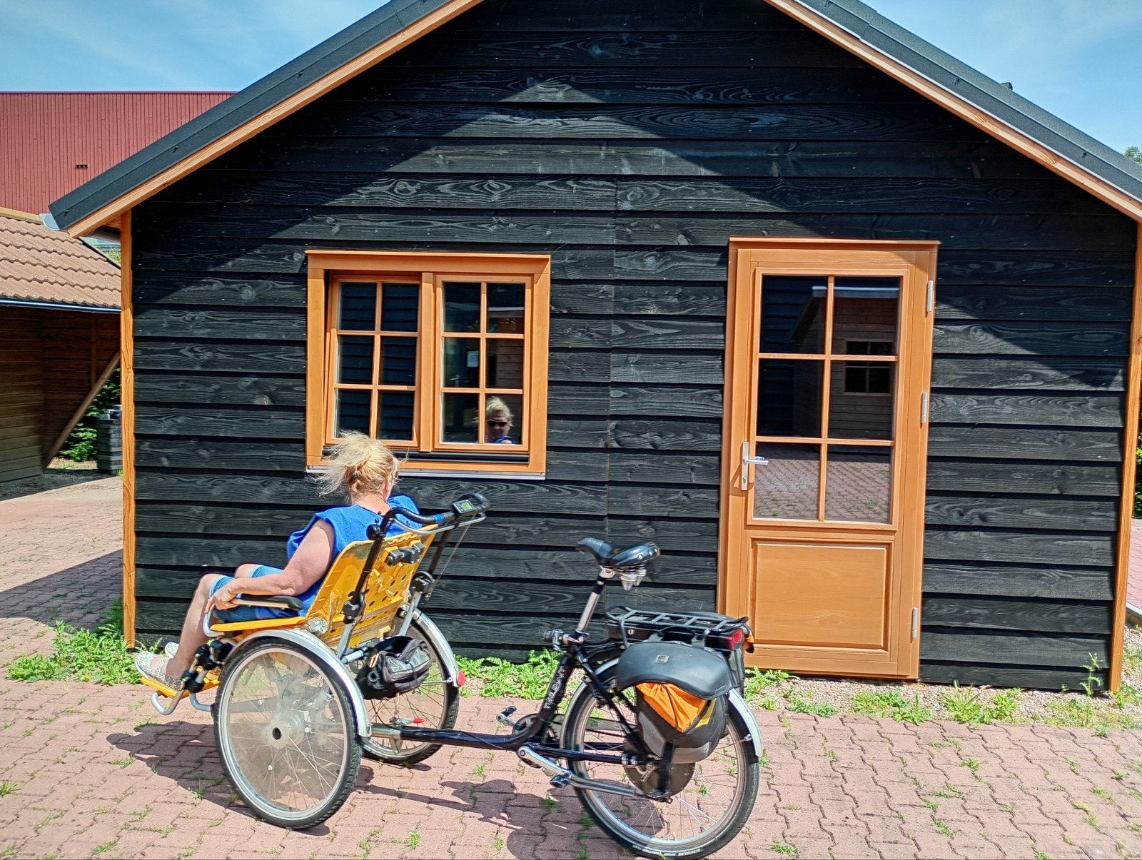 rolstoelfiets elektrisch., Ophalen