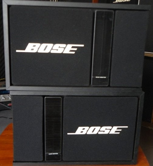 BOSE 301 luidsprekers in  nieuwe staat te beluisteren, TV, Hi-fi & Vidéo, Moniteur de studio, Enlèvement ou Envoi, Comme neuf