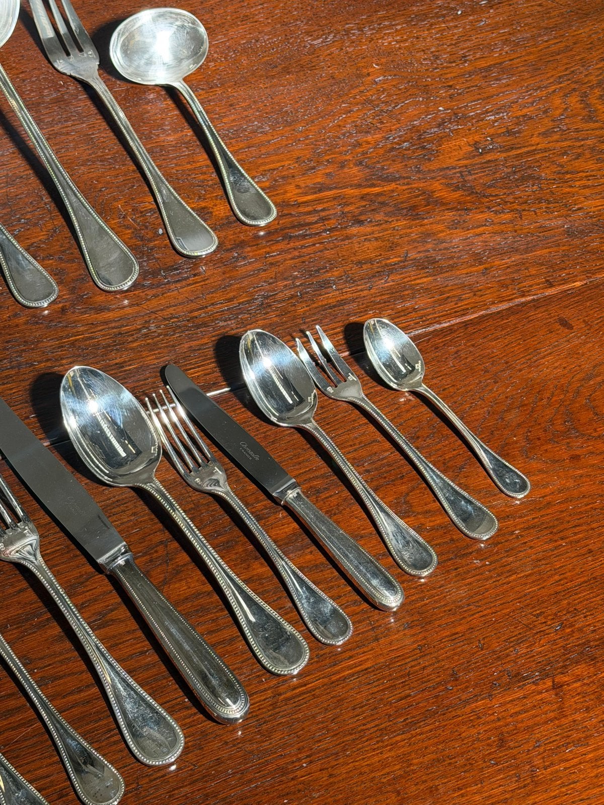 Christofle “Perles”Set with Chest – 127 Pieces /, Ophalen