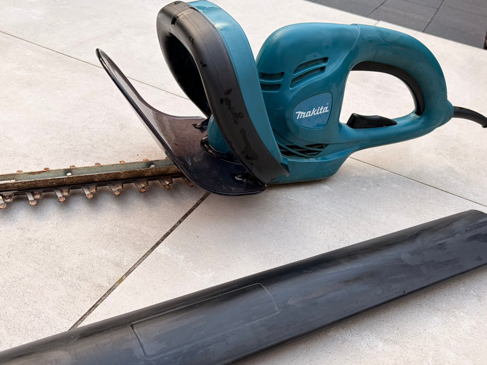 Makita snoeischaar, Tuin en Terras, Ophalen, Zo goed als nieuw