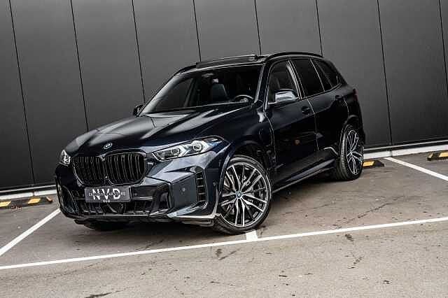 BMW X5 xDrive50e | M-Sport | Pano | LED | H. Kardon | ACC, Auto's, Automaat, USB, 308 pk, Zwart