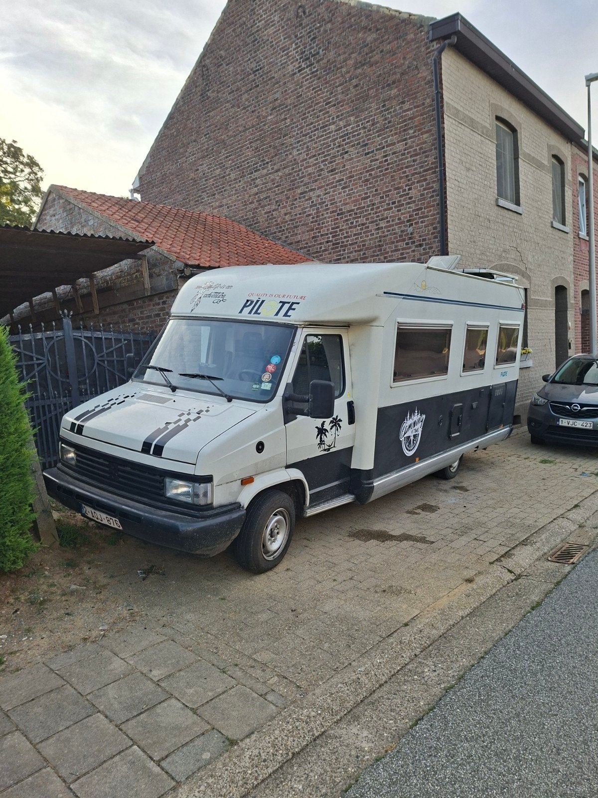 Mobilhome peugeot pilot 1993 / 5000  euro, Chemisch toilet, Diesel, Particulier, Koelkast