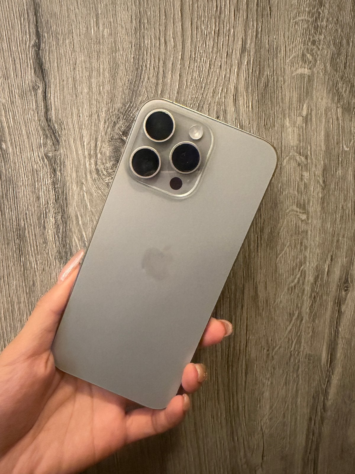 iPhone 15 Pro Max 512 GB titanium