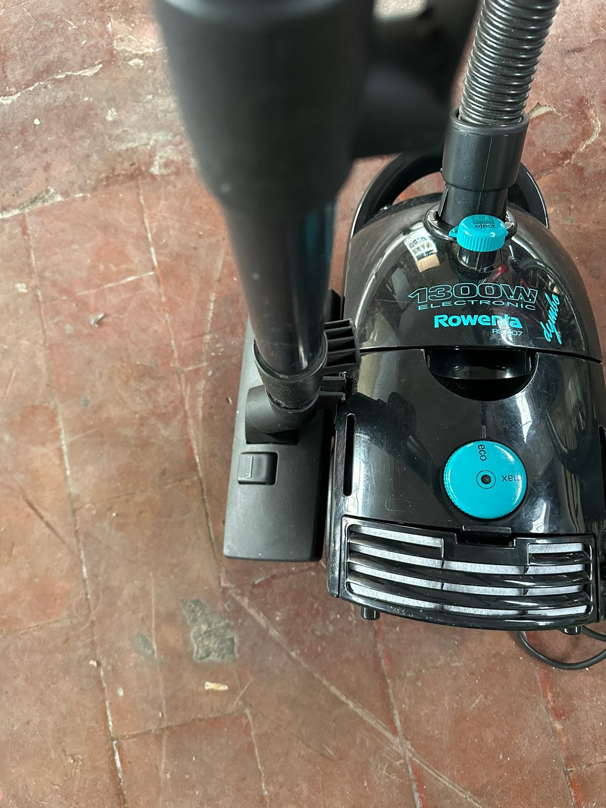 Aspirateur Rowenta 1300w compact, Electroménager, Enlèvement, Comme neuf, Rowenta