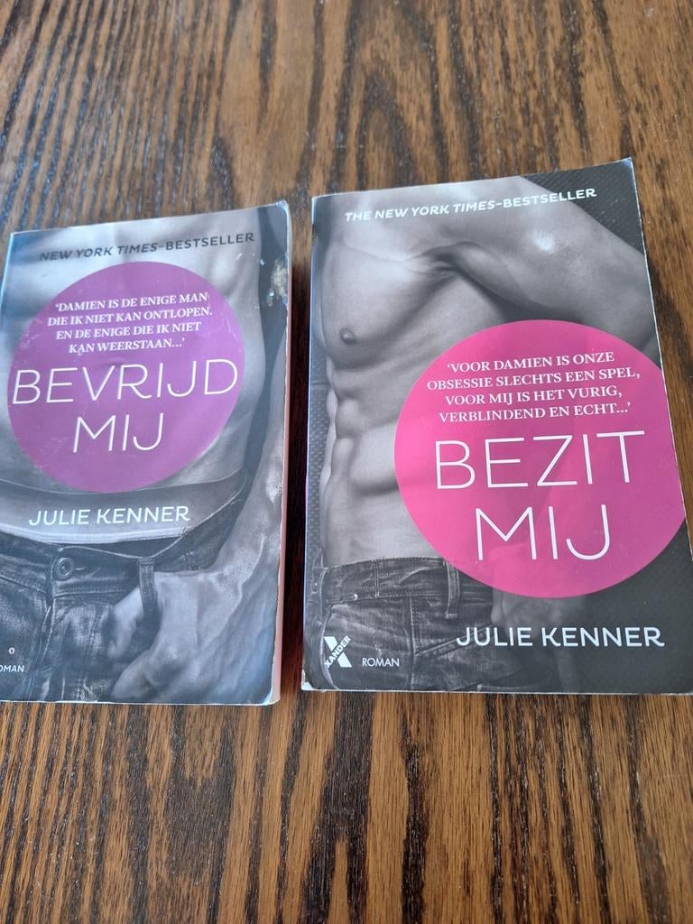 Julie Kenner : Bevrijd mij  / Bezit mij, Ophalen of Verzenden, Gelezen, Julie Kenner
