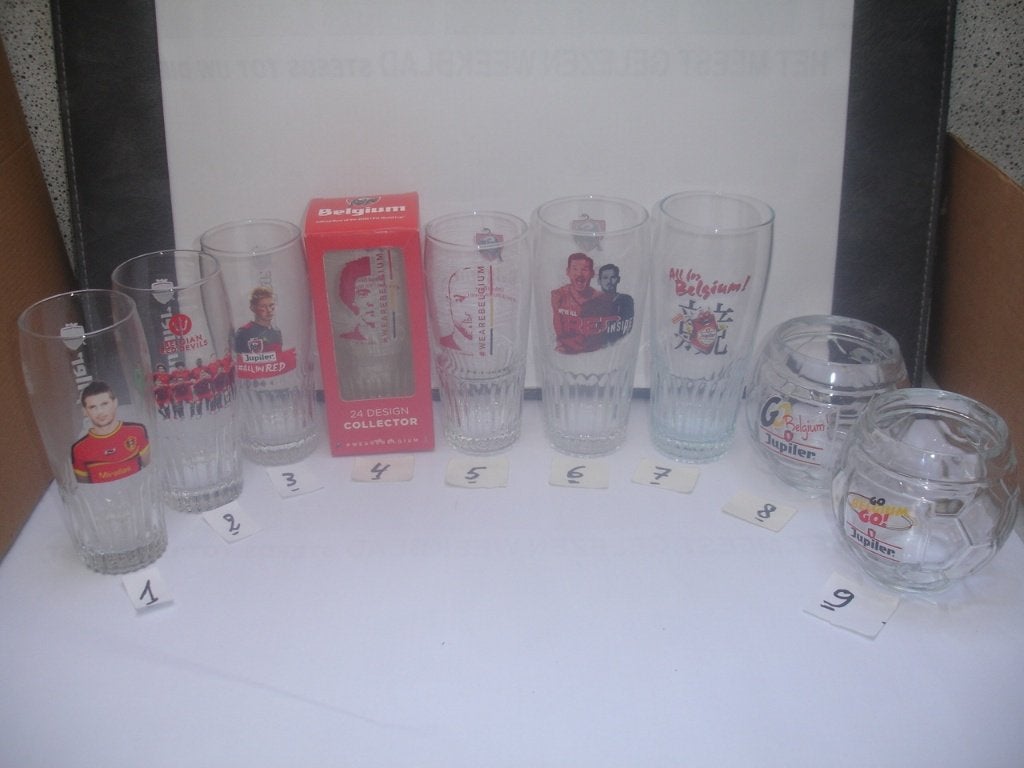 Jupiler bierglazen met voetballers, verschillende jaren, Collections, Marques de bière, Enlèvement ou Envoi, Comme neuf, Verre ou Verres