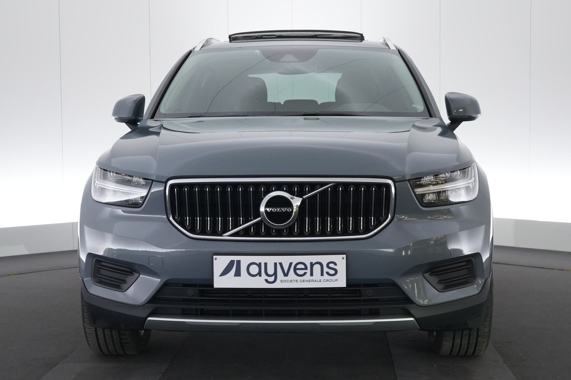 (1XQQ230) VOLVO XC40, Autos, Volvo, Cuir, Argent ou Gris, Achat, Entreprise
