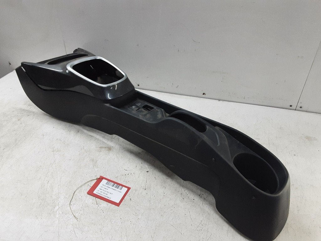 CONSOLE CENTRALE Toyota Yaris III (P13) (01-2010/09-2020), Autos : Pièces & Accessoires, Habitacle & Garnissage, Mevr. I. Hauben