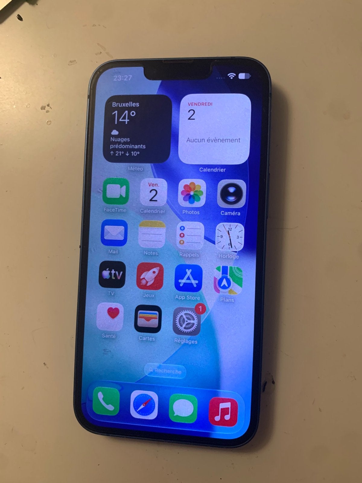 Iphone 13 couleur bleu 256gb de stockage, Enlèvement ou Envoi, Comme neuf, IPhone 13, Bleu