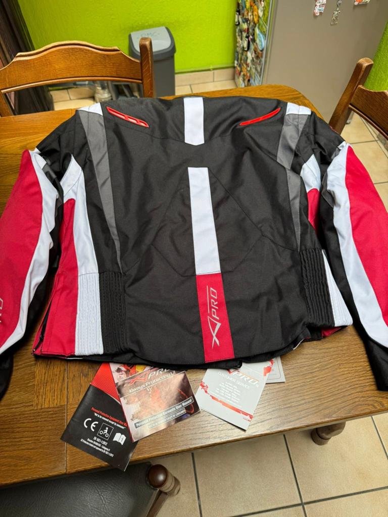 Blouson moto M etat neuf, Enlèvement, Neuf, avec ticket, Hommes, Pantalon | textile