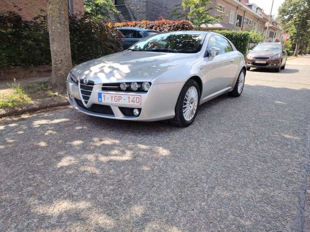 Alfa Romeo brera 2.2 benzine panorama dak, Autos, Alfa Romeo, Argent ou Gris, Boîte manuelle, 1445 kg, Noir