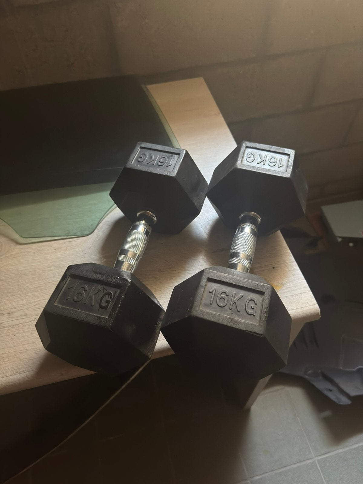 Hex 16kg dumbell prijs vast, Ophalen, Zo goed als nieuw