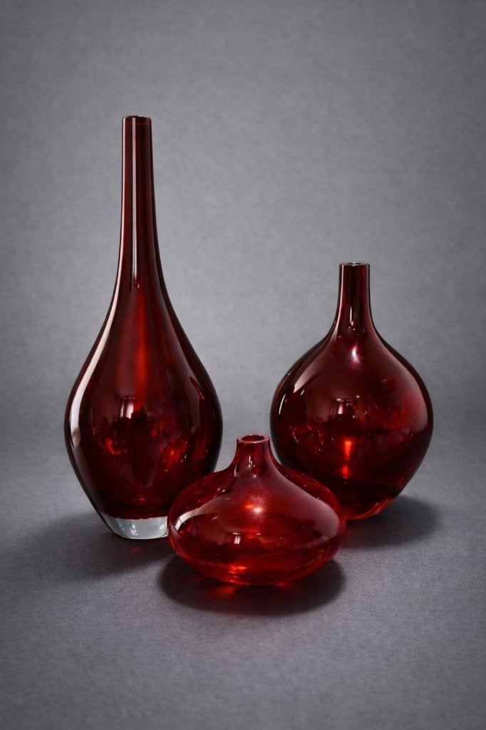 Ensemble de trois vases du modèle Salong., Enlèvement
