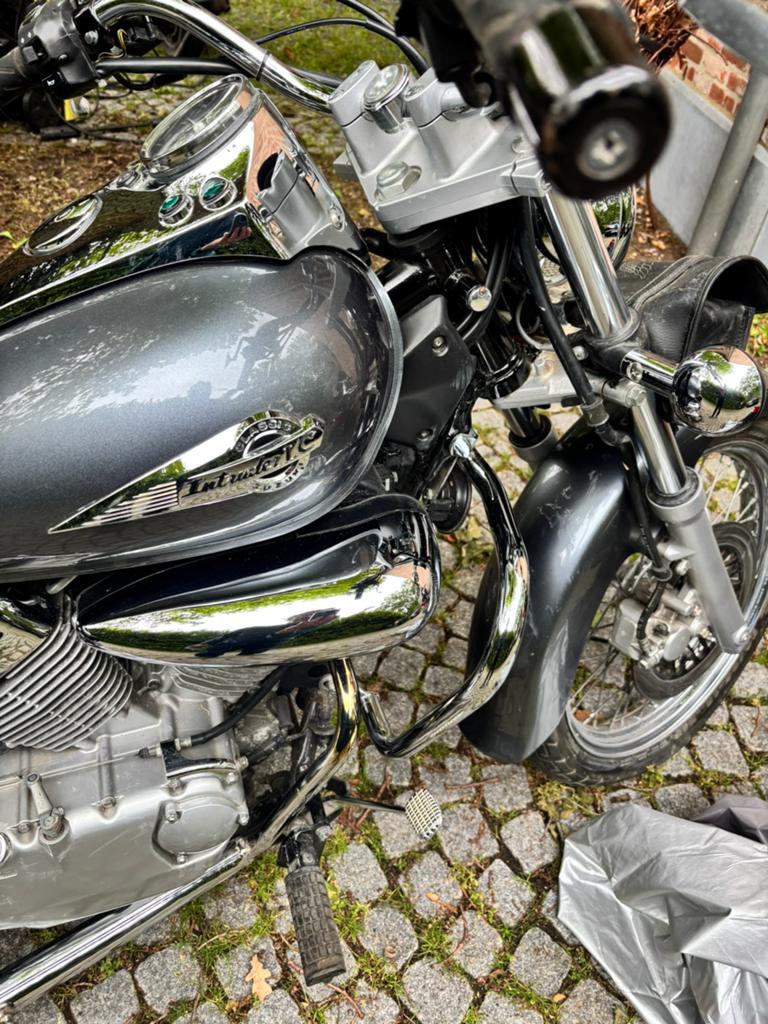 Gereserveerd - 2x suzuki intruder 125cc, Motoren, Motoren | Suzuki, Chopper, Gebruikt, Particulier, 125 cc