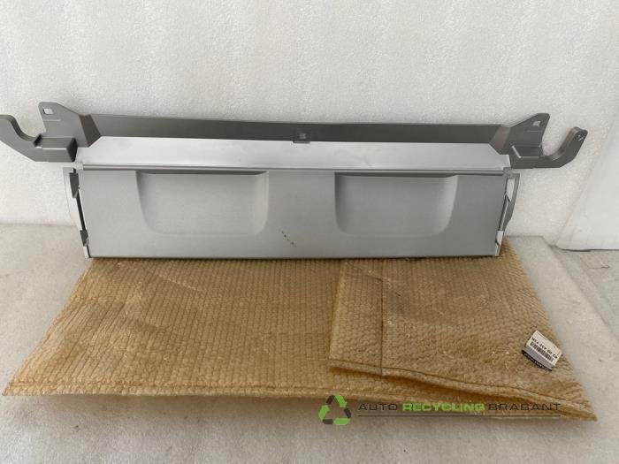 Pare-chocs grille d'un Dacia Duster, Autos : Pièces & Accessoires, Dacia, -, 3 mois de garantie, Utilisé
