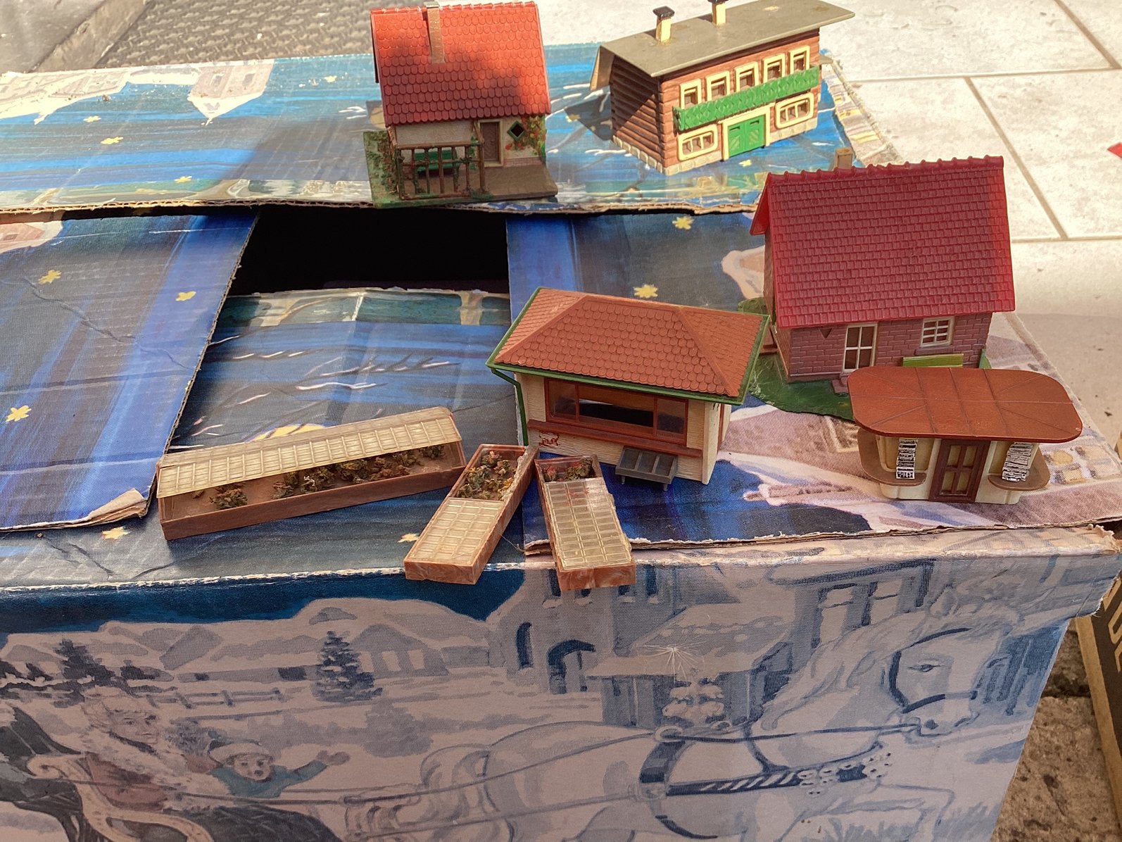 Lot de bâtiments de modélisme ferroviaire HO (1:87), Hobby & Loisirs créatifs, Enlèvement ou Envoi, Comme neuf