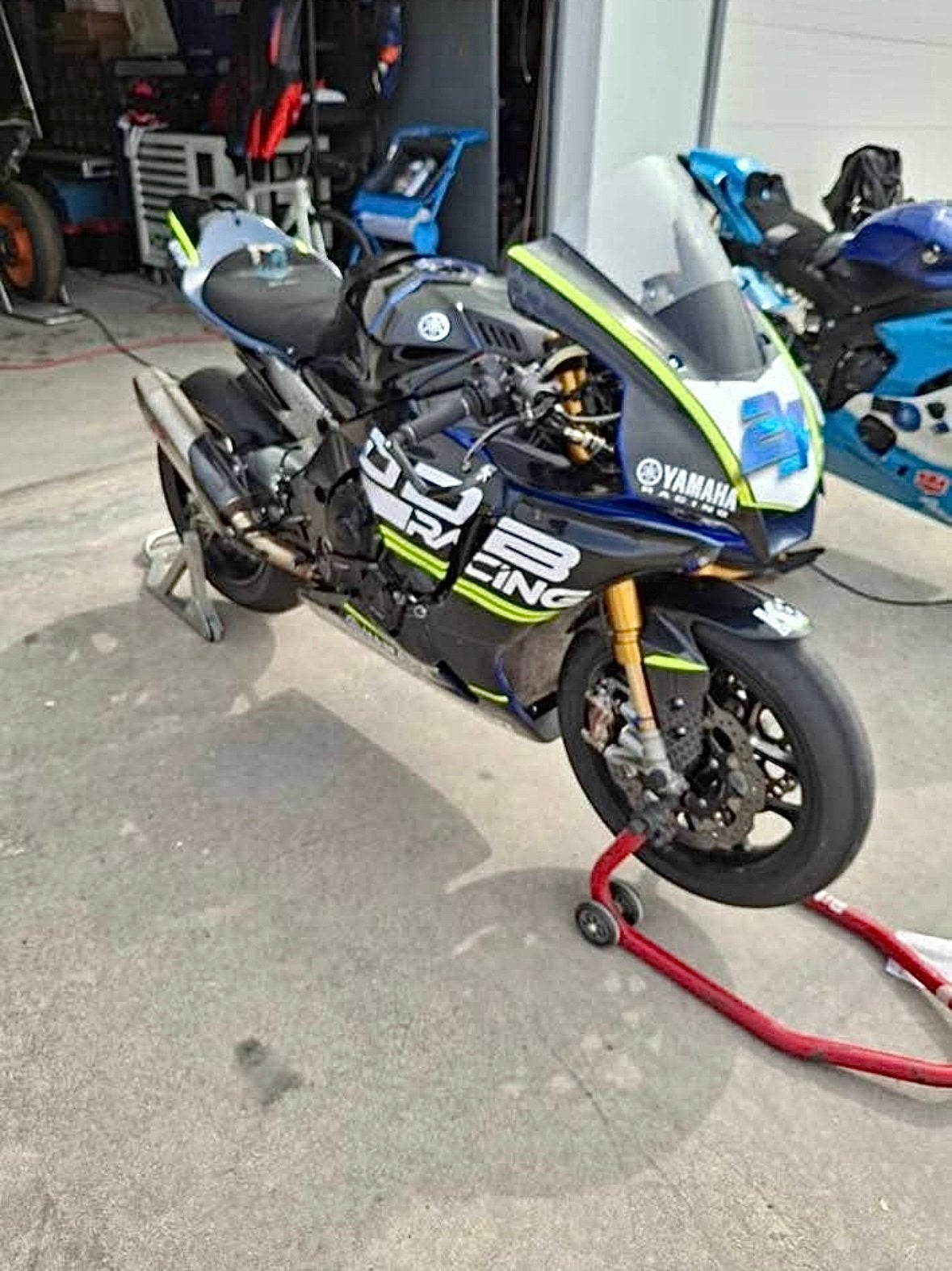 Yamaha R1M 2023 piste, Permis Moto A, Occasion, Plus de 35 kW, Échappement sport