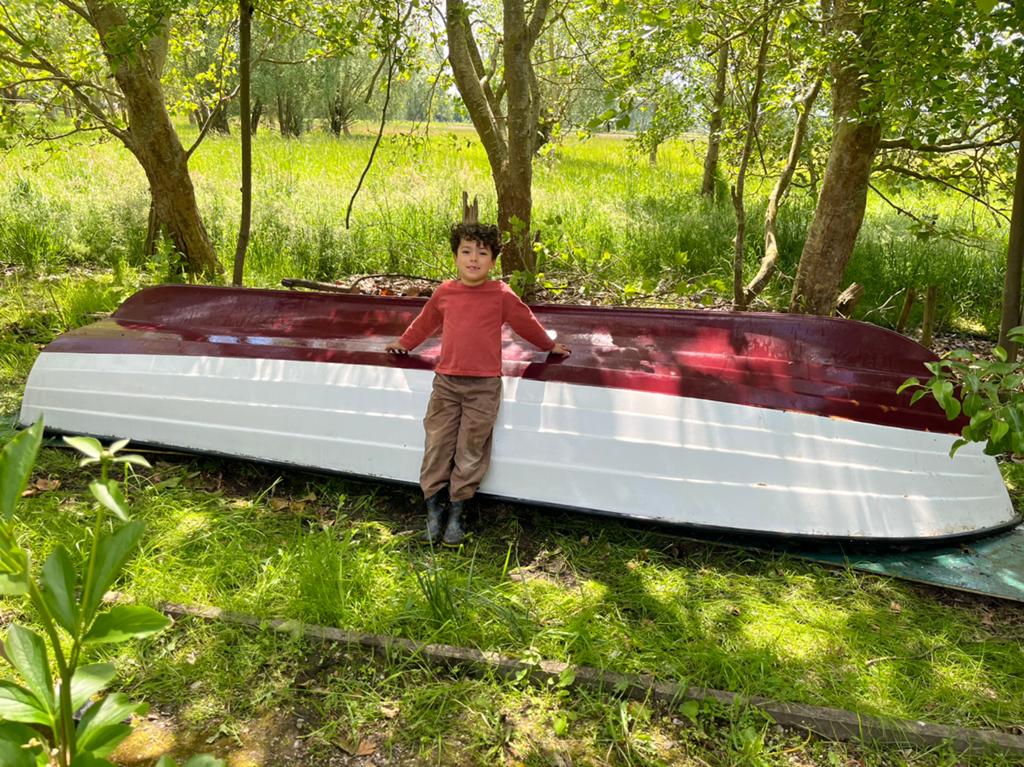 Grote dubbelwandige roeiboot, Ophalen, Kunststof, Gebruikt, Met motor