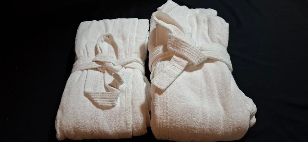 2 witte badjassen unisex/one size, Kleding | Dames, Badmode en Zwemkleding, Ophalen of Verzenden, Wit