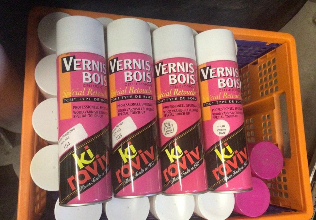 27 Spuitbussen speciale vernis, Ophalen of Verzenden