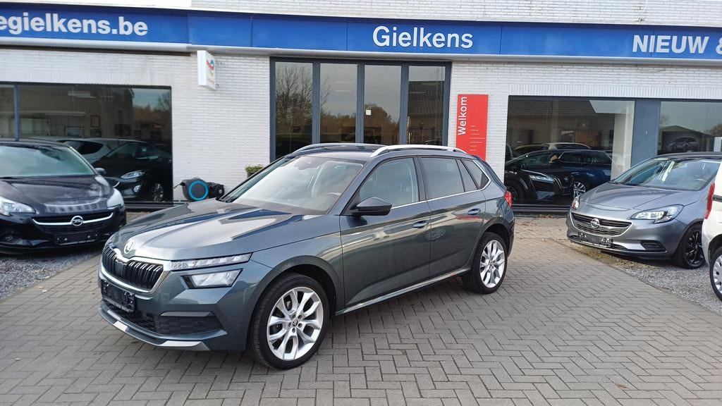 Skoda Kamiq Ambition 1.0 TSI 110PK/1J.GARANTIE, Auto's, Skoda, Voorwielaandrijving, Stof, Gebruikt, Zwart